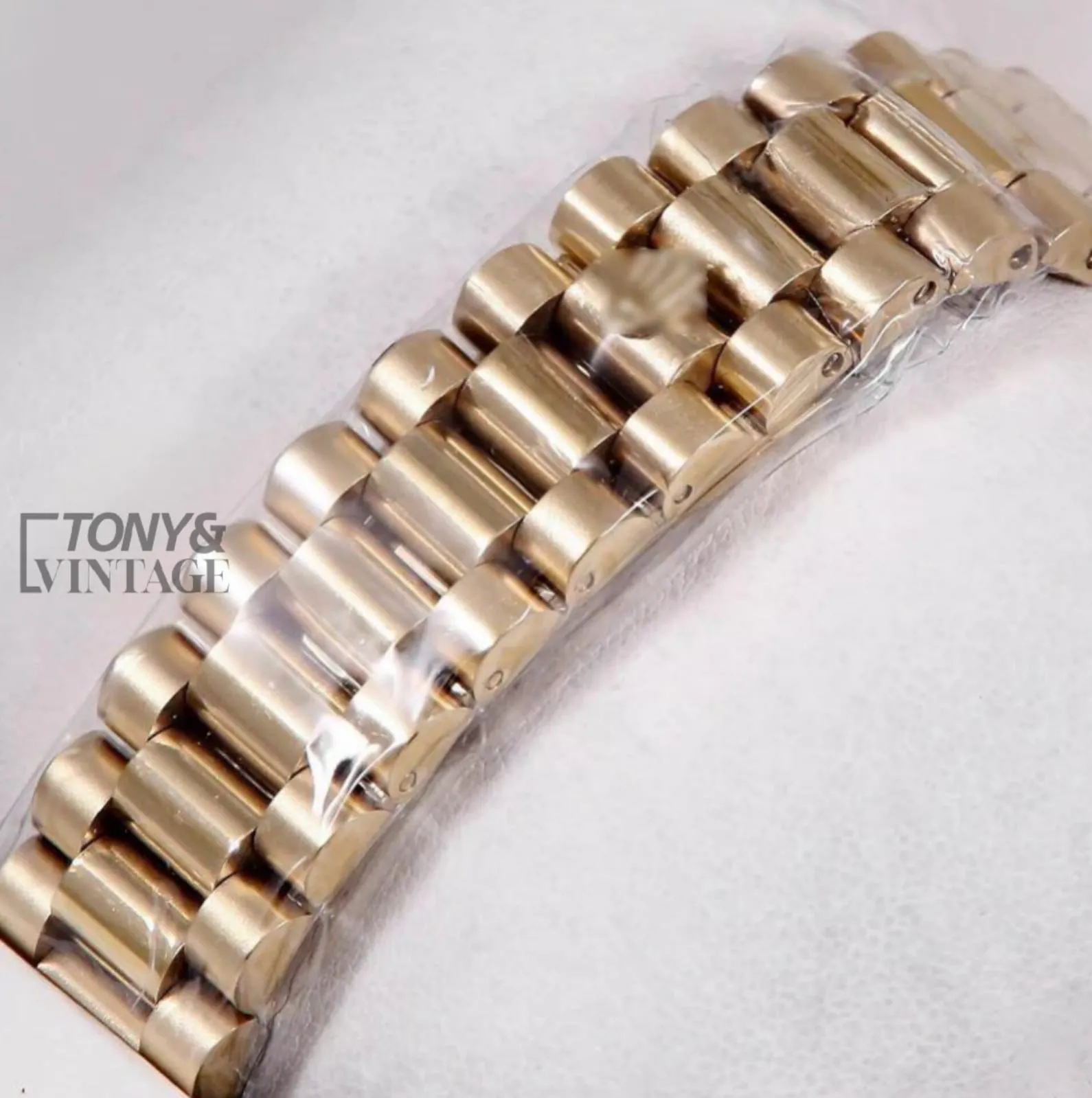 All Yellow Gold Watch with Stone Numeral Dial