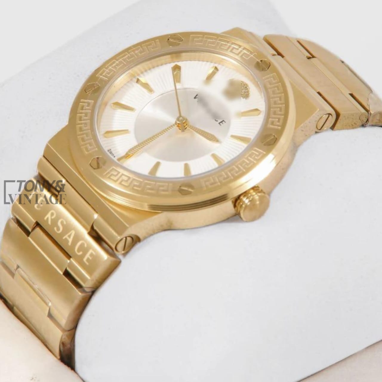 All-Yellow-Gold-With-White-Dial-Ladies-Watch1.jpeg