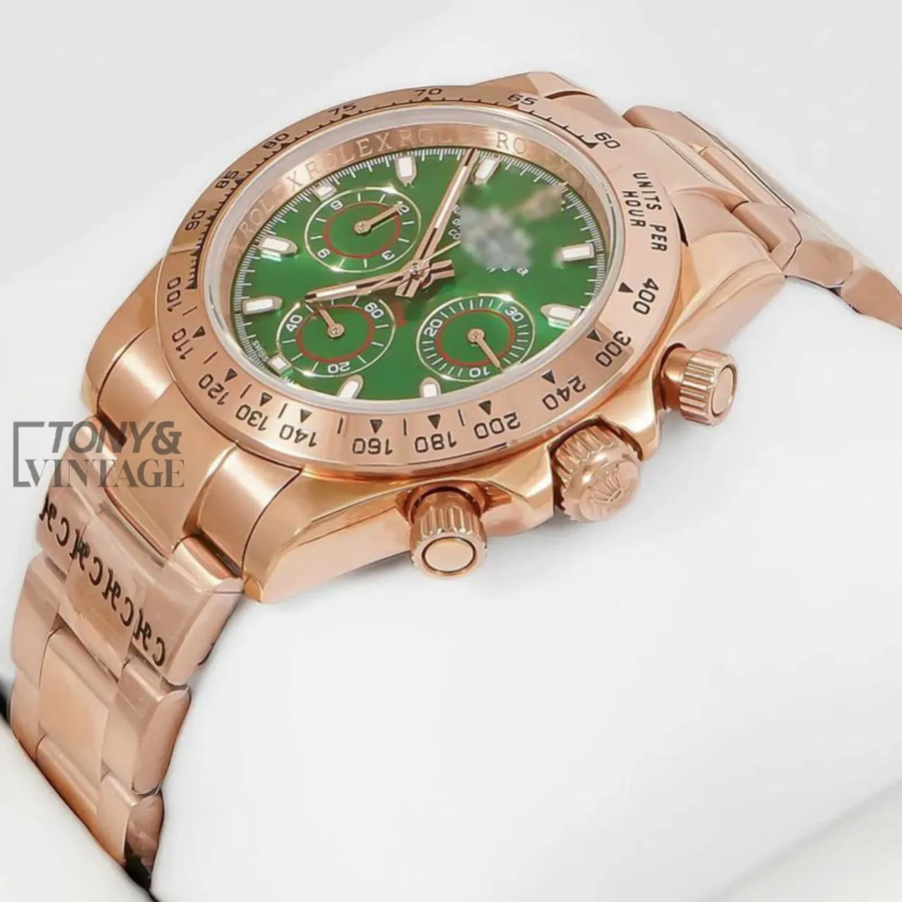 Chronograph-40-Rose-Gold-Case-Green-Dial1.webp
