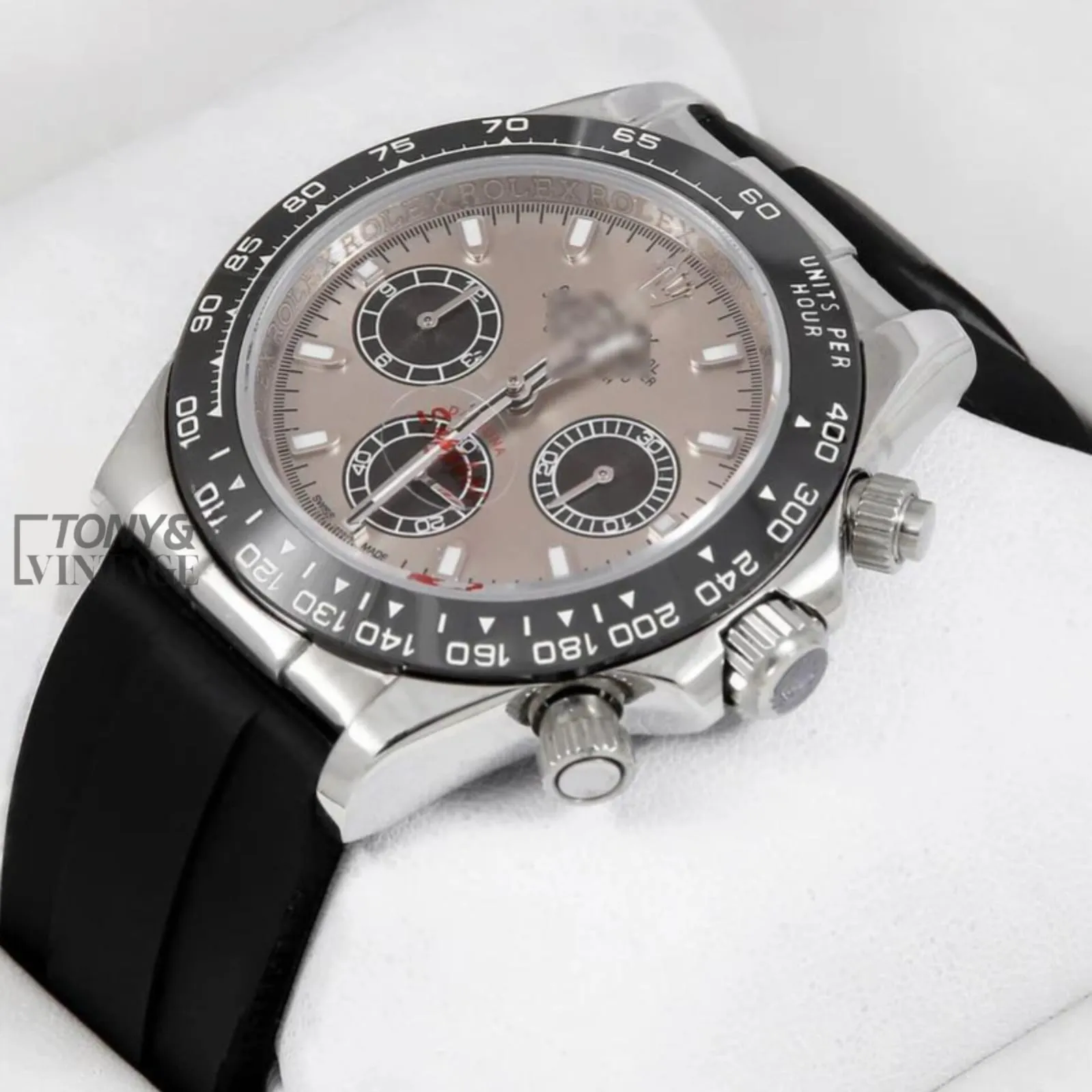 Chronograph-40-Silver-Case-Ceramic-Bezel-Tortilla-Dial-Black-Rubber-Strap1.webp