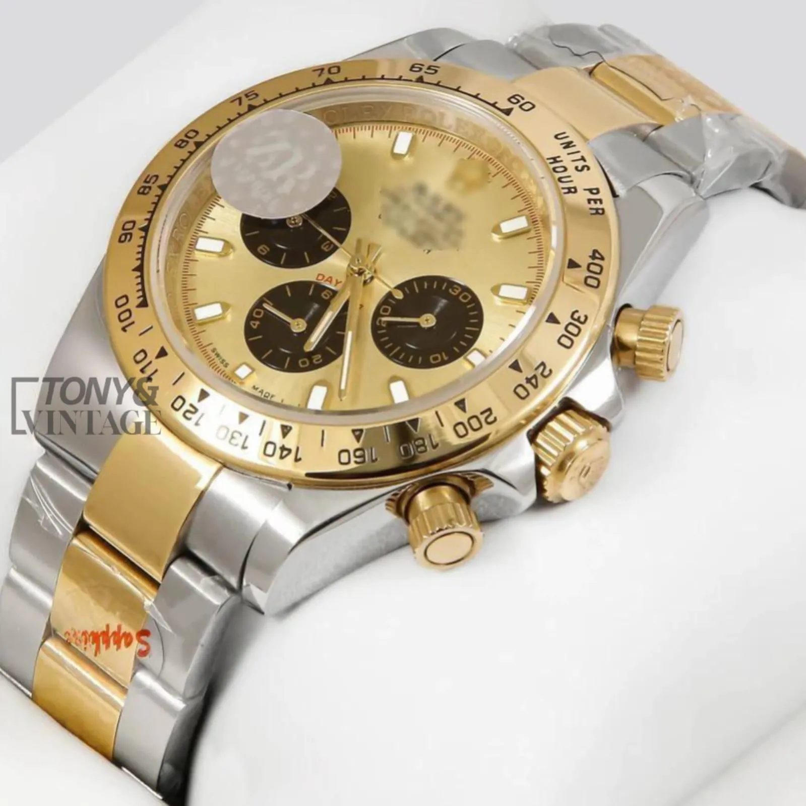 Chronograph-40-Two-Tone-Yellow-Gold-Dial-Watch1.webp