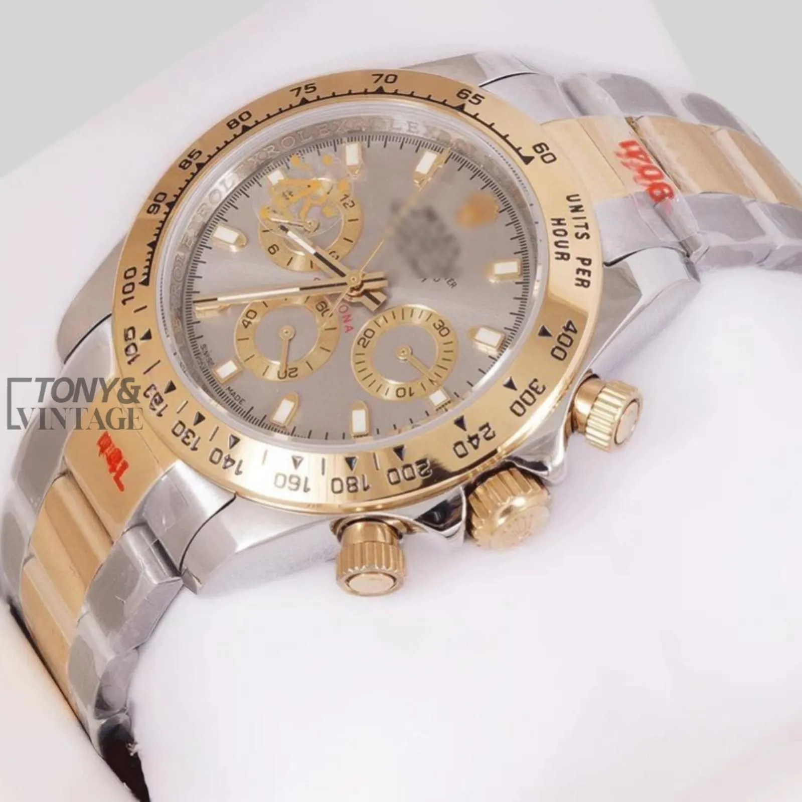 Chronograph-40-Two-Tone-Yellow-Gold-Gray-Dial1.webp