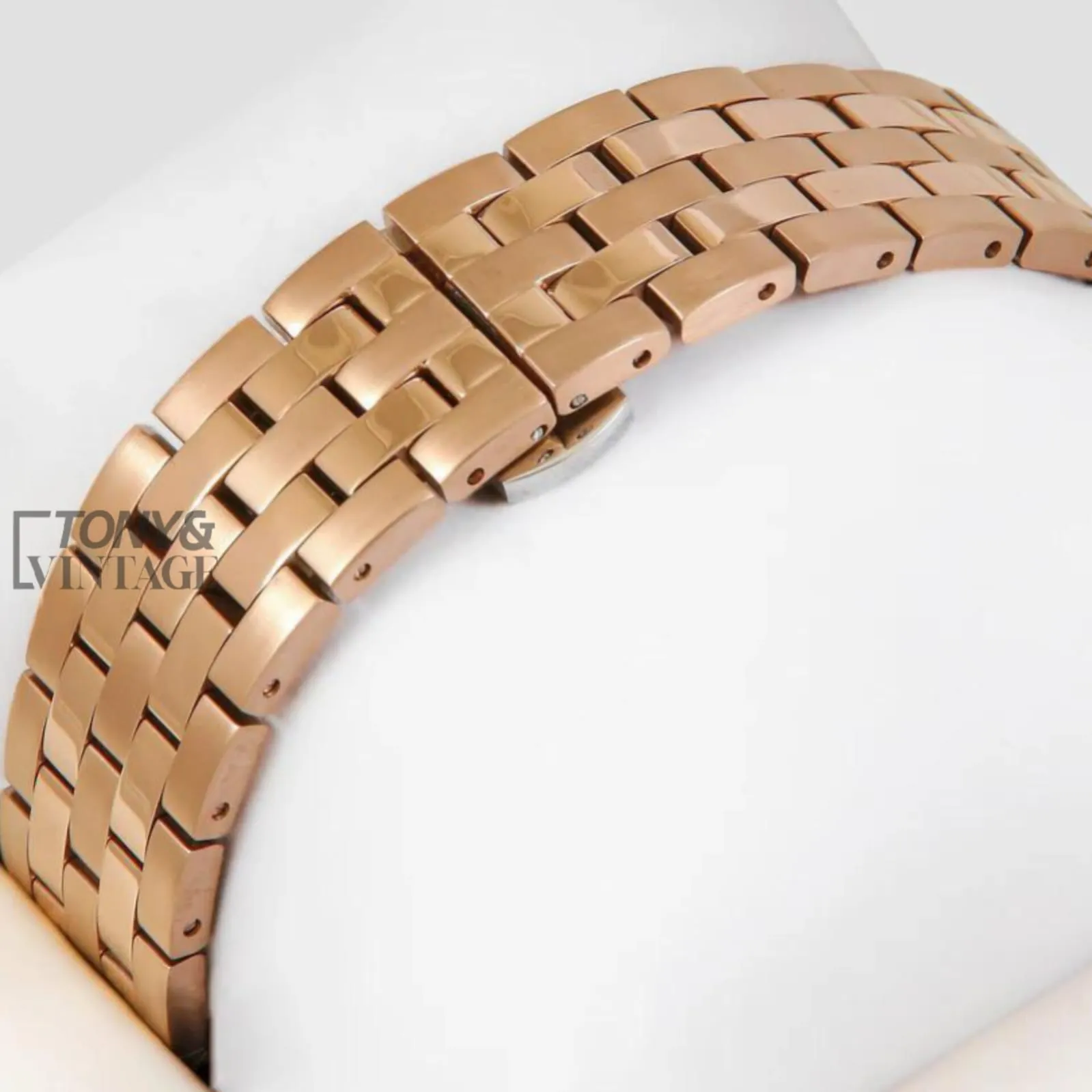 Rose Gold Watch With White Dial and Chain Strap