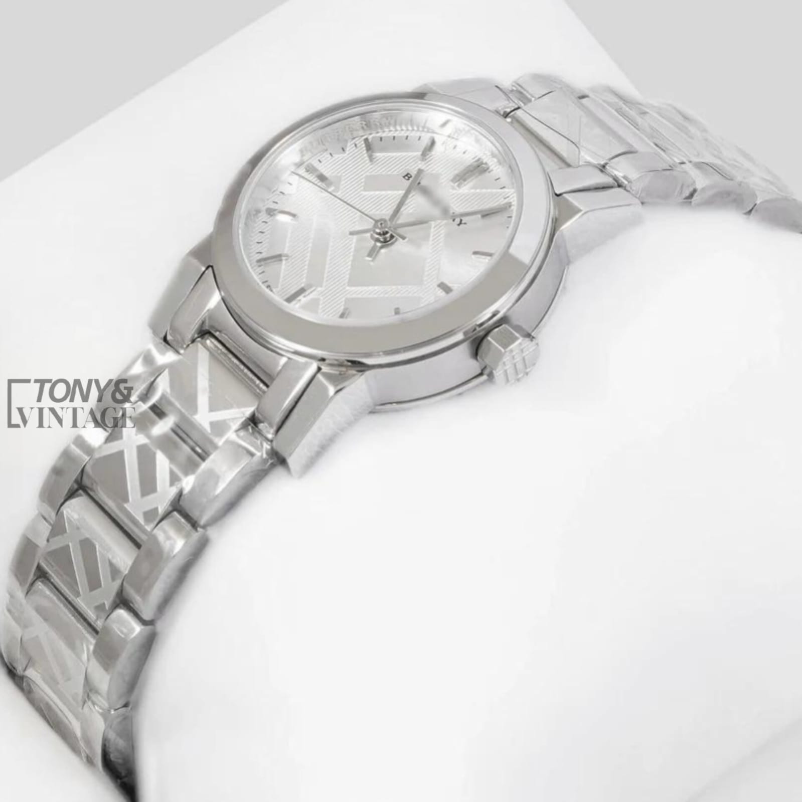 SILVER-WITH-WHITE-DIAL-LADIES-WATCH1-1.jpeg