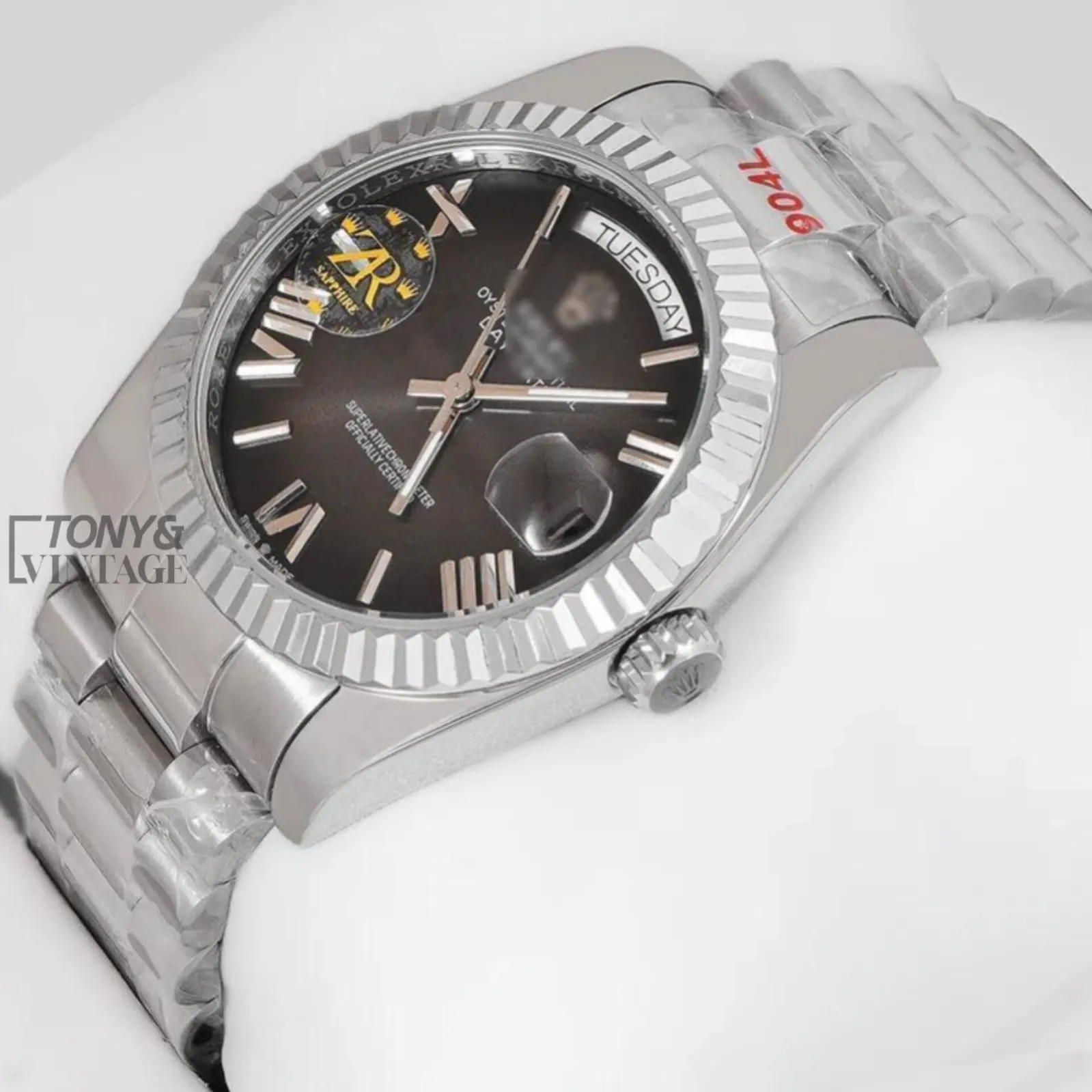 Silver Gray Dial Fluted Bezel