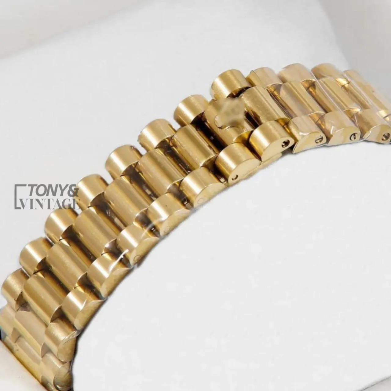 Yellow Gold Sea Green Dial Stone Figure & Fluted Bezel Automatic Watch